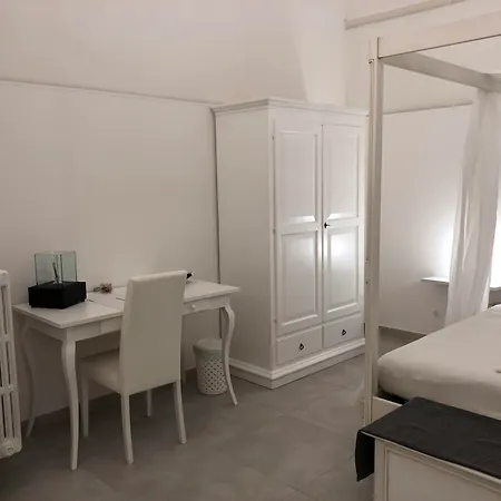 Ada & 2* Lecce